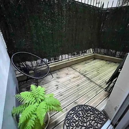 Apartment Bel Tres Bien Place Paris